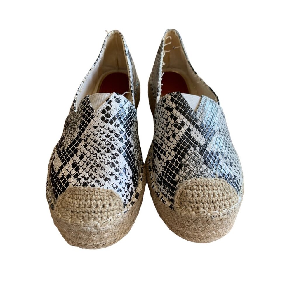 🍒 2/$20 🍒 Snakeskin Pattern with Straw Toes Fashion Sneakers sz 6